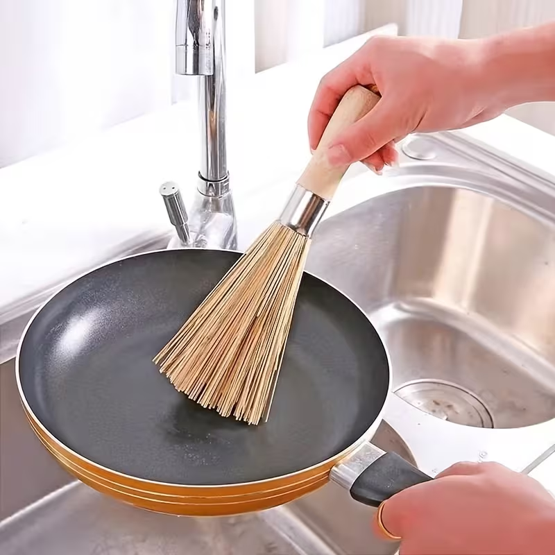 Natural bamboo pot brush - kitchen handheld cleaning brush, suitable for pots and dishes, multi-purpose decontamination brush, easy to scrub, easy to hold and durable without shedding