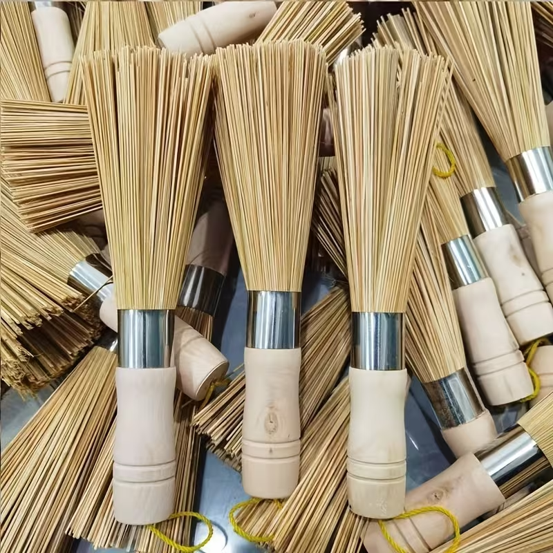 Natural bamboo pot brush - kitchen handheld cleaning brush, suitable for pots and dishes, multi-purpose decontamination brush, easy to scrub, easy to hold and durable without shedding